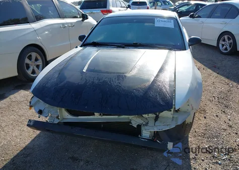 2004 Ford Mustang z USA, uszkodzony, nr VIN 1FAFP40674F188784